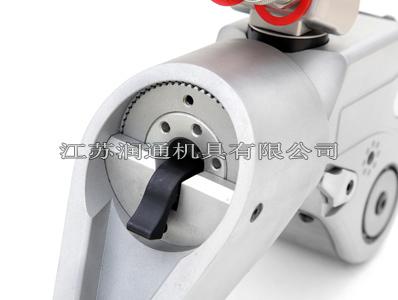 QDNJ系列驅(qū)動式液壓扭矩扳手